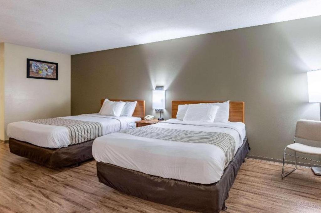 Econo Lodge Ithaca Exteriör bild